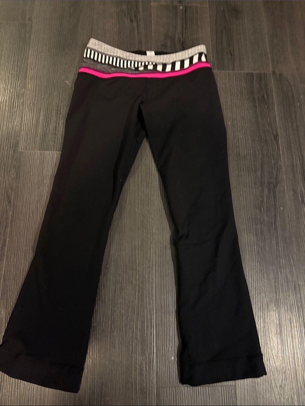 Ivivva  Black Kids leggings with Pink Trim and Striped Waistband size 14